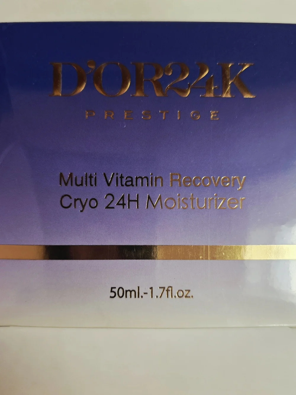 Prestige Multi Vitamin Recovery Cryo 24H Moisturizer - Blue & Gold